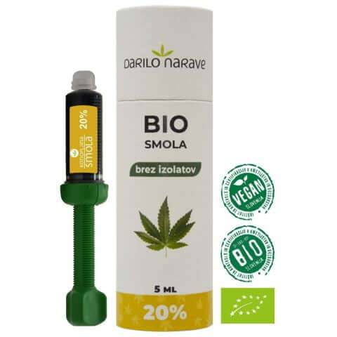 Na sliki je predstavljena BIO konopljina smola 20% - 5ml, Smolo se prepozna po njeni lepi mehko rumeni barvi pasice.