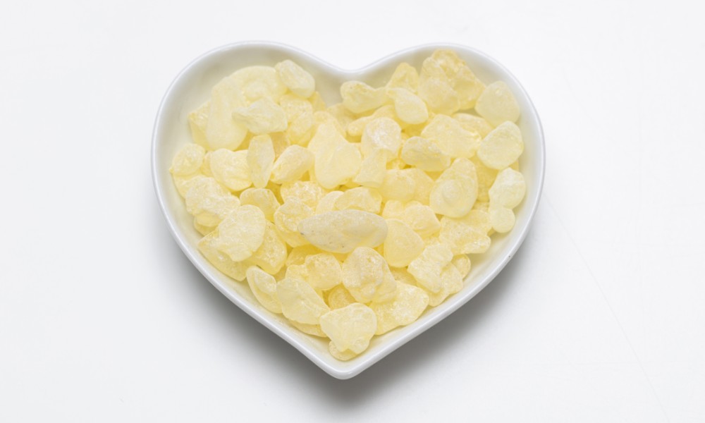 Chios Mastika Solze v posodici, ki je v obliki srčka